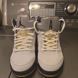 Nike Jordan A Ma Maniere 5